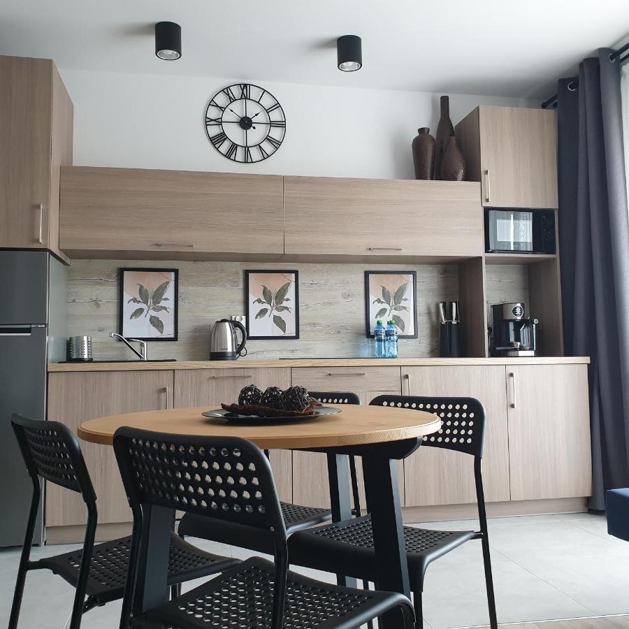 Ferienwohnung Q Apart Coral - Studio, Manufaktura, Parking Gratis, Tv Max, Fv, Gwarancja Zadowolenia Łódź Exterior foto
